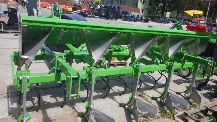 4-REIHIGE KARTOFFELHÄUFLER U865 NOCTU BOMET