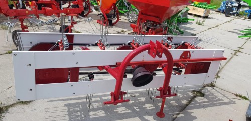 PRZETRZĄSARKO-ZGRABIARKA PASOWA Z296 TARET