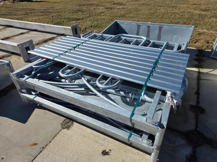 PAŚNIK DLA BYDŁA I KONI M4/12 AGROMET